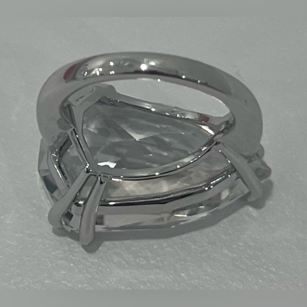 SWAROVSKI MESMERA Cocktail Ring, Size 52 - Picture 4 of 12